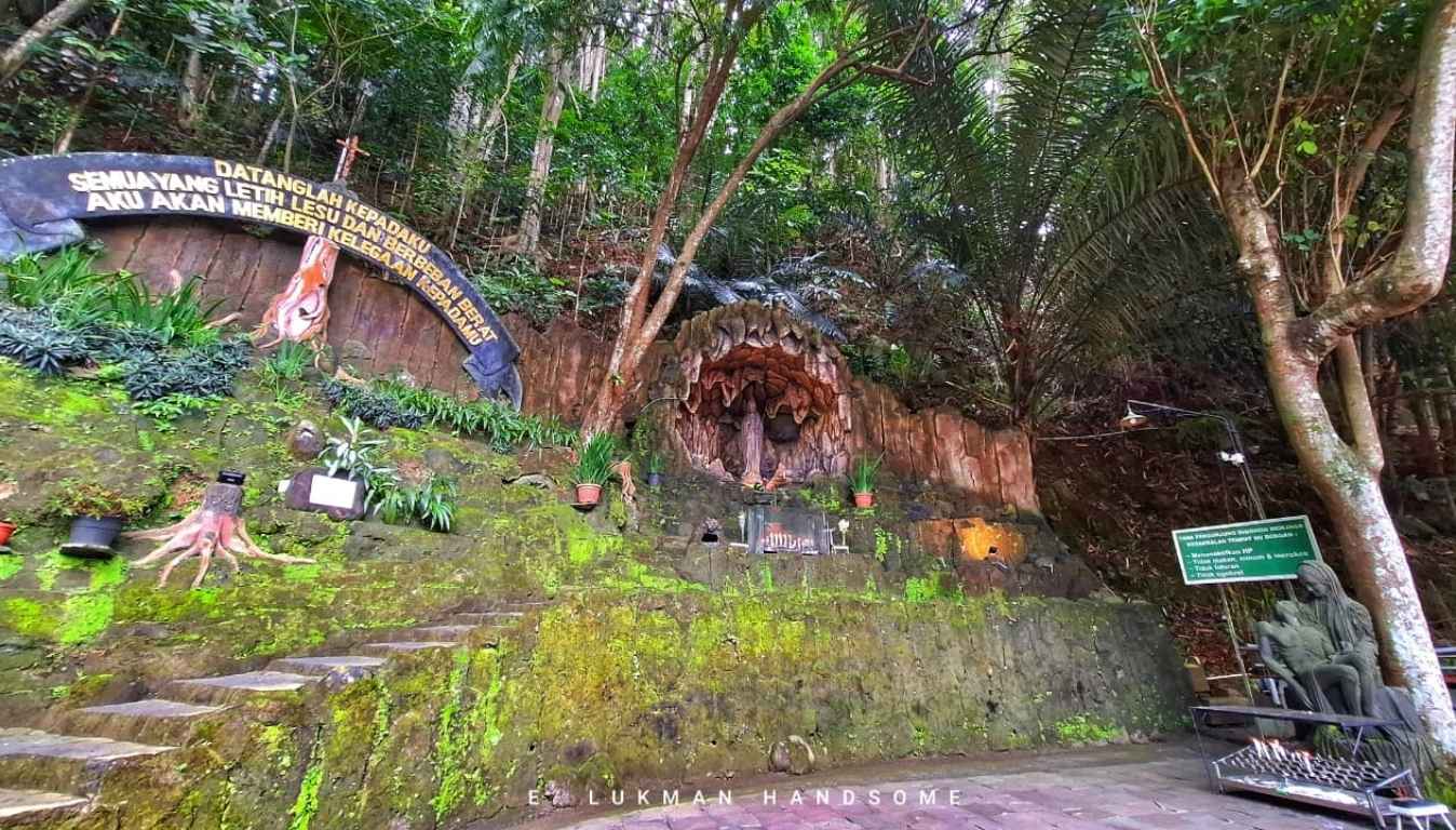 gua maria bukit kendalisodo